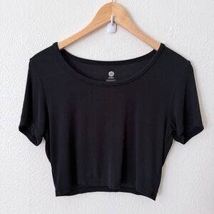 Kindred Bravely Women's Size Medium Black Ribbed Knit Bamboo Cropped Top Shirt